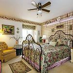 Matthews Manor Bed & Breakfast