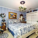 Matthews Manor Bed & Breakfast