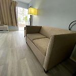 Lamplighter Inn By Oyo Charlotte Airport Area