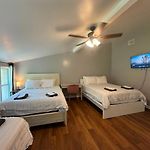 2 Bedroom Townhome - New 2026 - Max 7 Guest