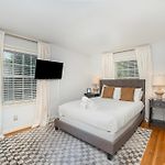Close 2 Southpark Pet Friendly W Fenced-In Yard