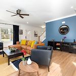 Vibrant Urban Vacation Rental Oasis Near Catawba River In North Carolina
