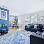 Uptown 3Br Oasis - Ice Bath, Firepit, Private Yard
