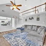 King Bed - Large Yard - Near Uncc - Concord Mills