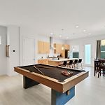Spacious King Ste*Pool Table*Mins To Noda & Uptwn!