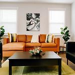 Radiant Urban Vacation Rental Sanctuary Near Catawba River In North Carolina