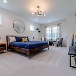 New Listing! 3Br With King Suite And Fenced In Yard