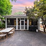 The Ultimate Escape - Midwood Hideaway With Hot Tub, Peloton, Games