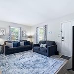 Uptown 3Br Oasis - Ice Bath, Firepit, Private Yard