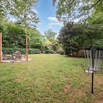 The Ultimate Escape - Midwood Hideaway With Hot Tub, Peloton, Games