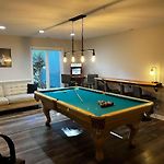 Poolside Paradise In The Heart Of Charlotte