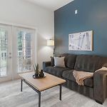 Landing Incredible 1Bd Clubhouse Gym