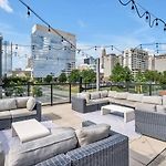 Carolina Luxury - Free Parking, Pool, Gym