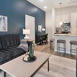 Landing Incredible 1Bd Clubhouse Gym
