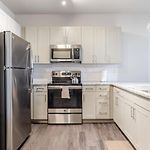 Warm, Inviting 2Bd Apt In Matthews