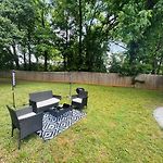 Charming And Renovated Home Close To Airport And Uptown