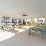 Super Central 1Bd Workers Paradise