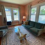 3 Bed, Luxury Bungalow, With Mature Garden, Minutes From Uptown Charlotte