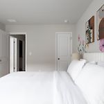 Bohemian Style House Close To Stadiums And Uptown