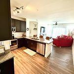 Spacious Uptown Luxury Escape