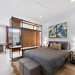 Prime East Downtown Studio W Pool Gym Laundry