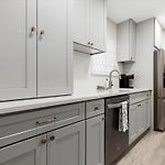 Bright & Relaxing 2Br Near Ballantyne