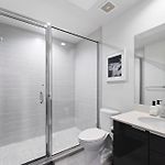 Prime East Downtown Studio W Pool Gym Laundry