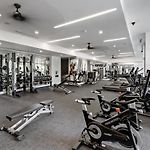 Near Dt Cpcc Lynx With Pool Gym Wd Parking