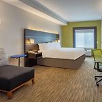 Holiday Inn Express Arrowood By Ihg