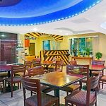 Charlotte Speedway Inn & Suites