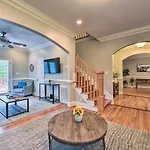 Charlotte Home 2 Miles To Dwtn - Walk To Dining!