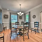 Charlotte Home 2 Miles To Dwtn - Walk To Dining!
