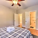 Holiday home 2 Mi To Dwtn - Walk To Dining! *