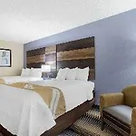 Quality Inn Airport-Near Uptown