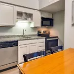 Surestay By Western Executive Park 3*