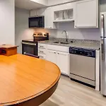 Hotel Surestay By Western Executive Park
