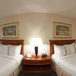 Hotel Airport By Ihg 3*