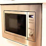 {cloud 9} Luxury 2 Bedroom In Uptown Apartment