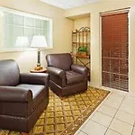Mainstay - Executive Park Hotel