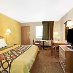 Motel Super 8 By Wyndham Downtown Area 2*