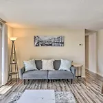 Inviting Charlotte Getaway - Half Mile To Unc!