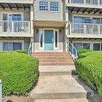 Inviting Charlotte Getaway - Half Mile To Unc!