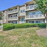 Inviting Charlotte Getaway - Half Mile To Unc!