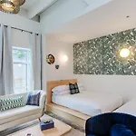 Refuge Hotel