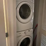 Luxurious 1br Uptown Highrise/ Balcony With View! * Charlotte
