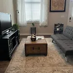 Uptown Townhouse -wifi-10 Min Walk To Spectrum Center *