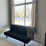 Uptown Townhouse -wifi-10 Min Walk To Spectrum Center Apartment *