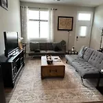 Uptown Townhouse -wifi-10 Min Walk To Spectrum Center Apartment Charlotte