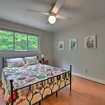 Cozy Retreat With Yard About 5 Mi To Dtwn * Charlotte