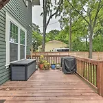 Modern Charlotte Home About 4 Mi To Downtown!